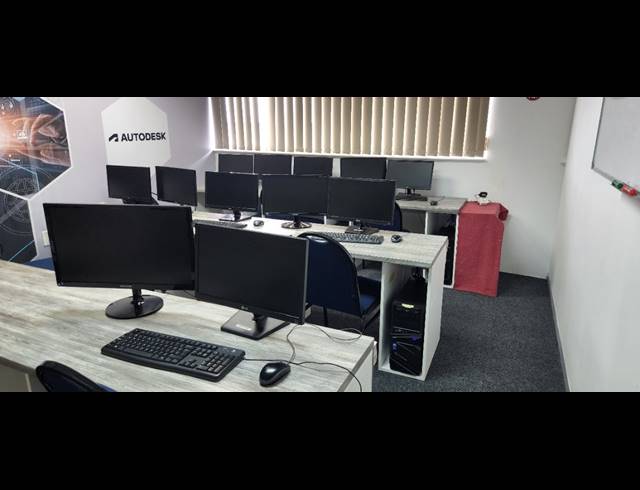 74M² OFFICE TO LET IN MORNINGSIDE